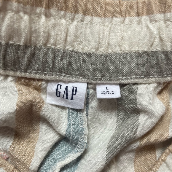 GAP Lightweight Adjustable Striped Short; Size Large - Picture 2 of 4